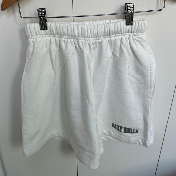 Daily Drills Pants - NWT Daily Drills Sport Sweat Shorts in White, size: XS/S